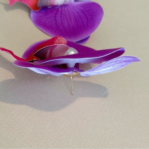 Floral Statement Earrings N1386 - Picture 3 of 4